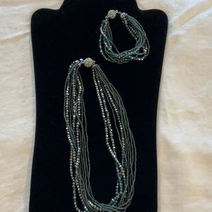 Premier Designs beaded necklace and bracelet set